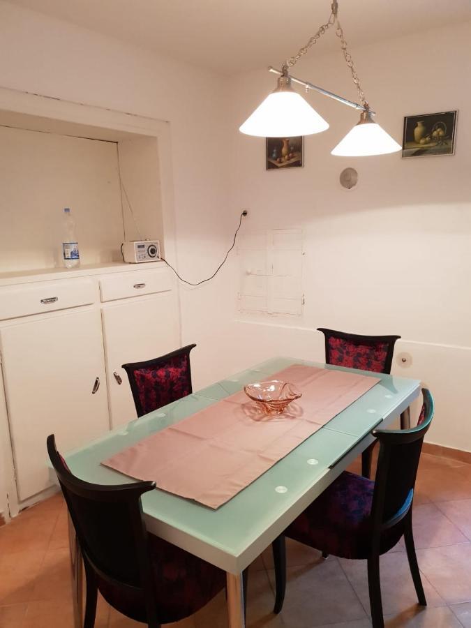 Apartman Pem Pola Esterno foto