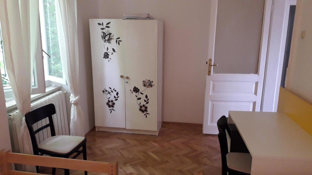 Apartman Pem Pola Esterno foto
